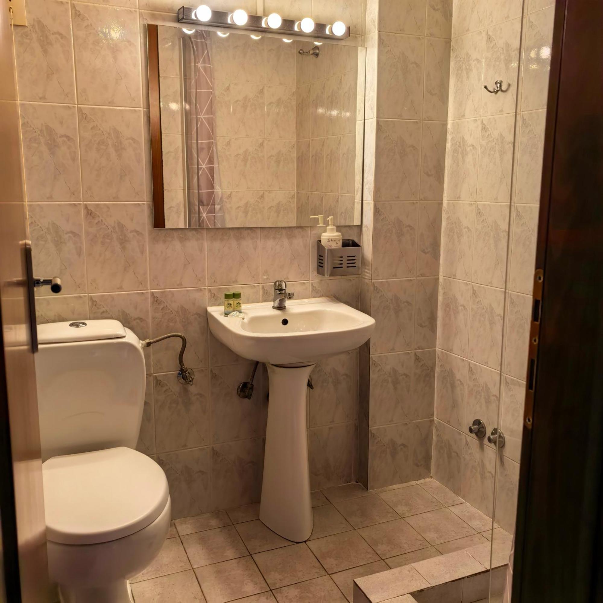 Park Hotel Polikastro Bagian luar foto