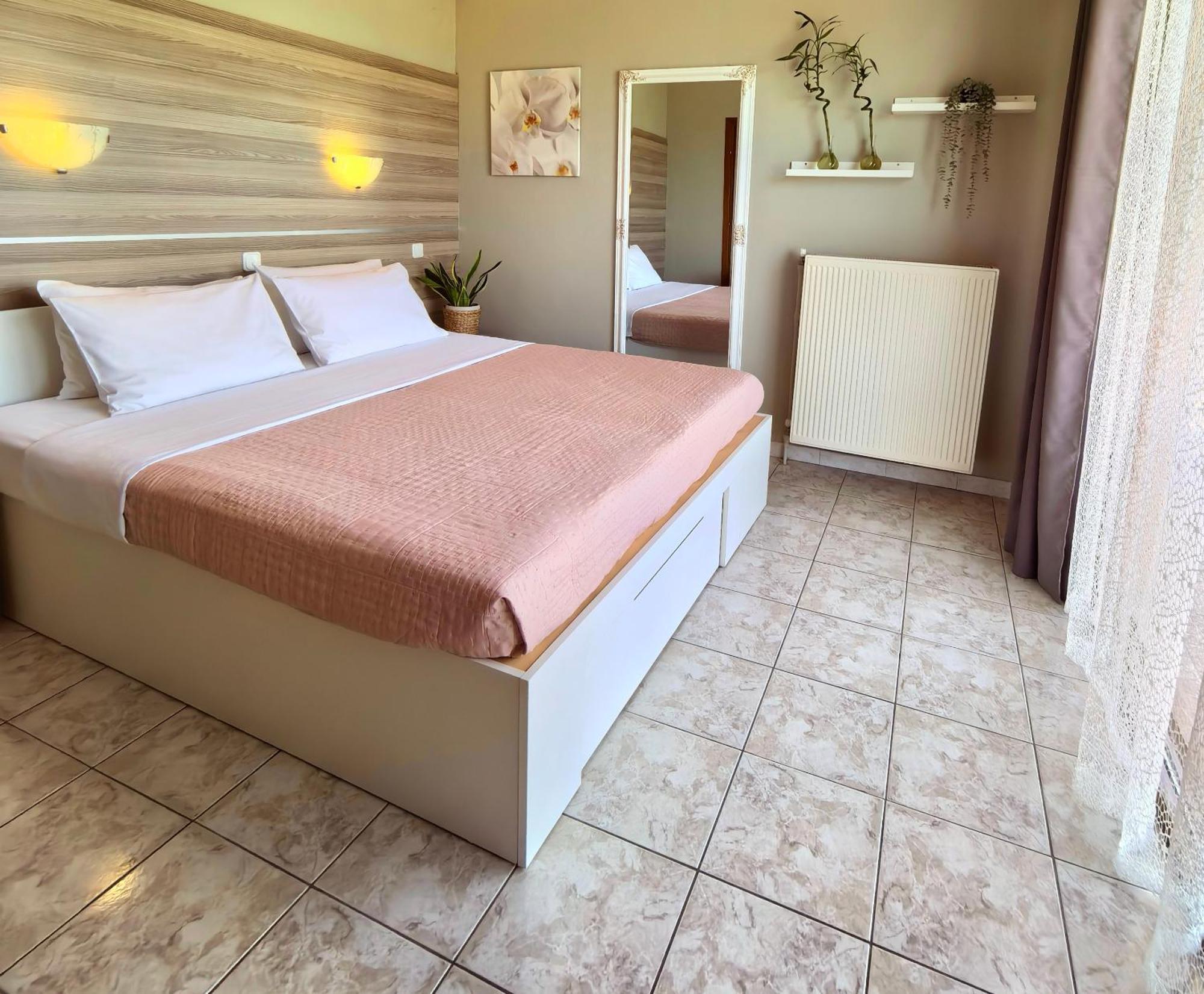 Park Hotel Polikastro Bagian luar foto